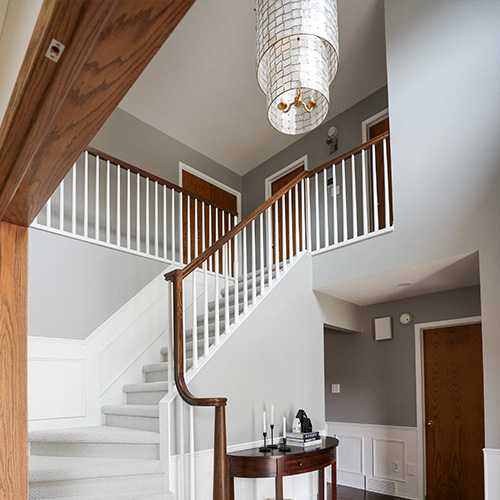 entryway-staircase-lighting