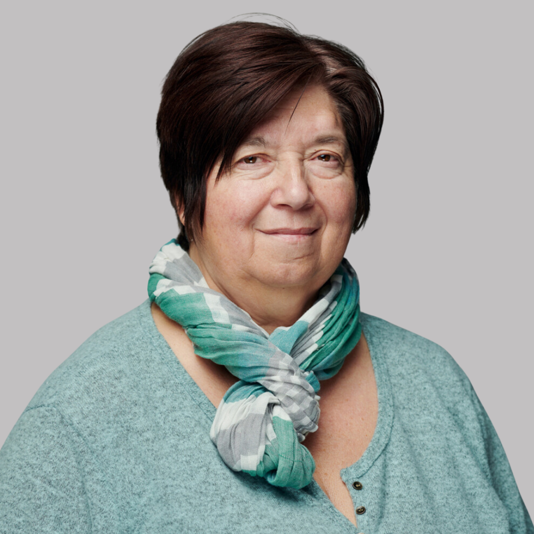 Darlene Moreau | Robinson Lighting Winnipeg Receptionist