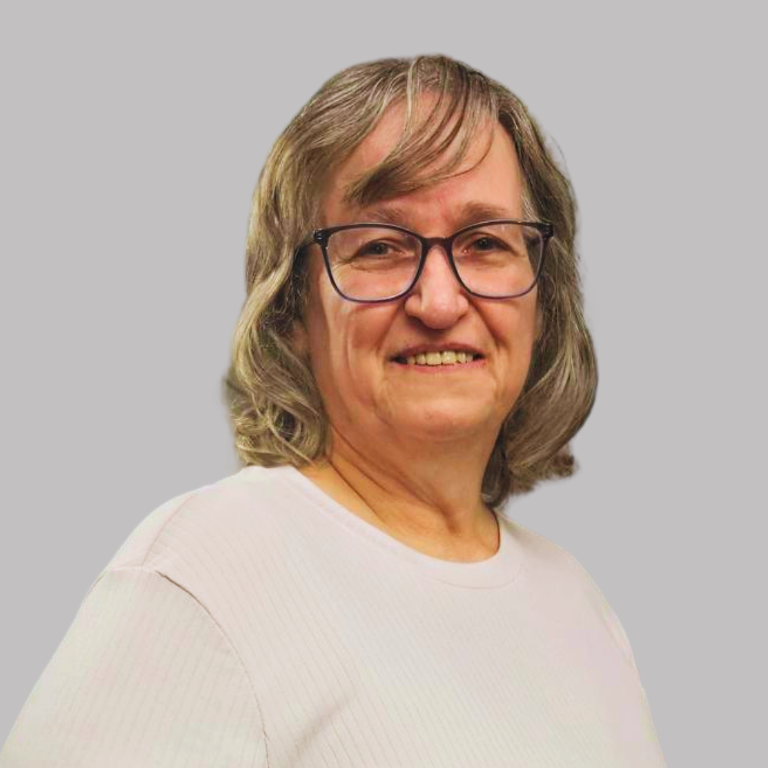 Miriam Blahey | Admin Support | Robinson Lighting Store